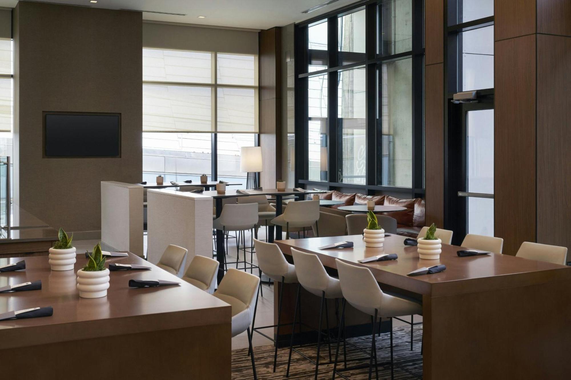 Ac Hotel By Marriott Seattle Downtown Bagian luar foto